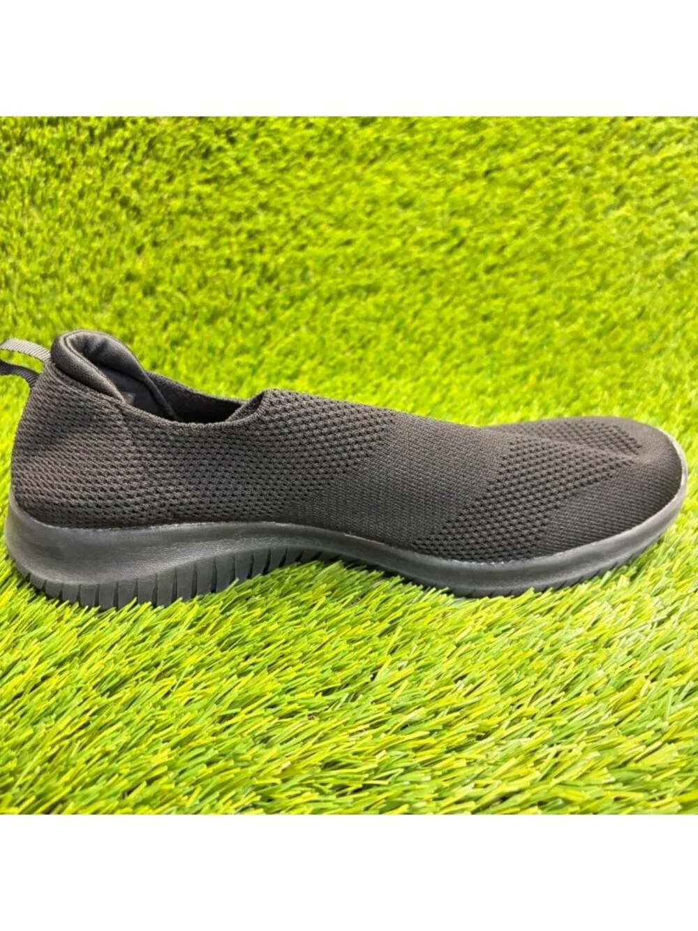 Skechers Ultra Flex-First Take Womens Size 8 Black Athletic Shoes Sneakers